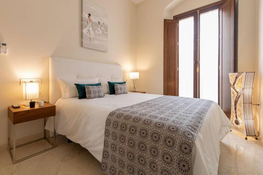 Lumbreras Deluxe Suite By Valcambre Sevilla Exteriör bild