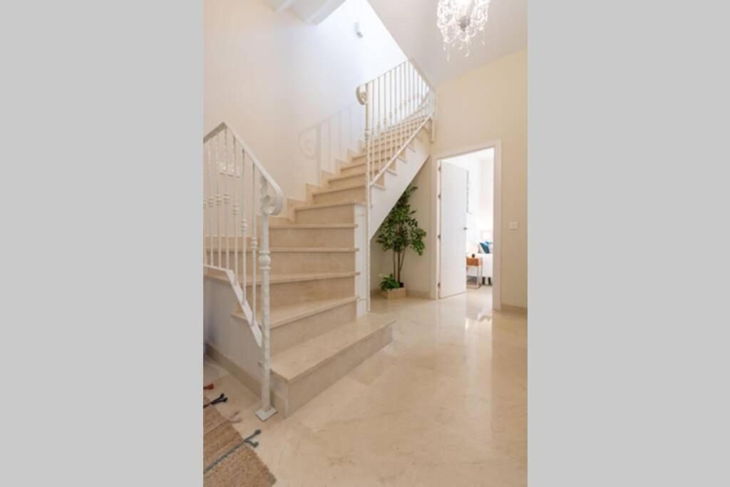 Lumbreras Deluxe Suite By Valcambre Sevilla Exteriör bild