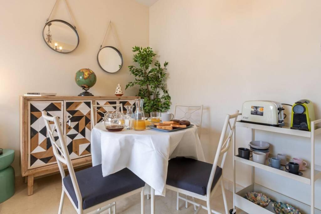 Lumbreras Deluxe Suite By Valcambre Sevilla Exteriör bild